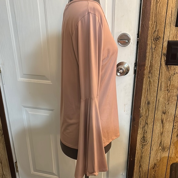 Rockin C Mauve Bell Sleeve Blouse - Picture 5 of 8